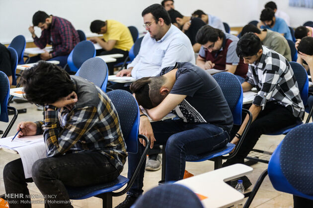 برگزاری کنکور سراسری در دانشگاه امیرکبیر(عکس مهر- محمدحسین مهیمنی)