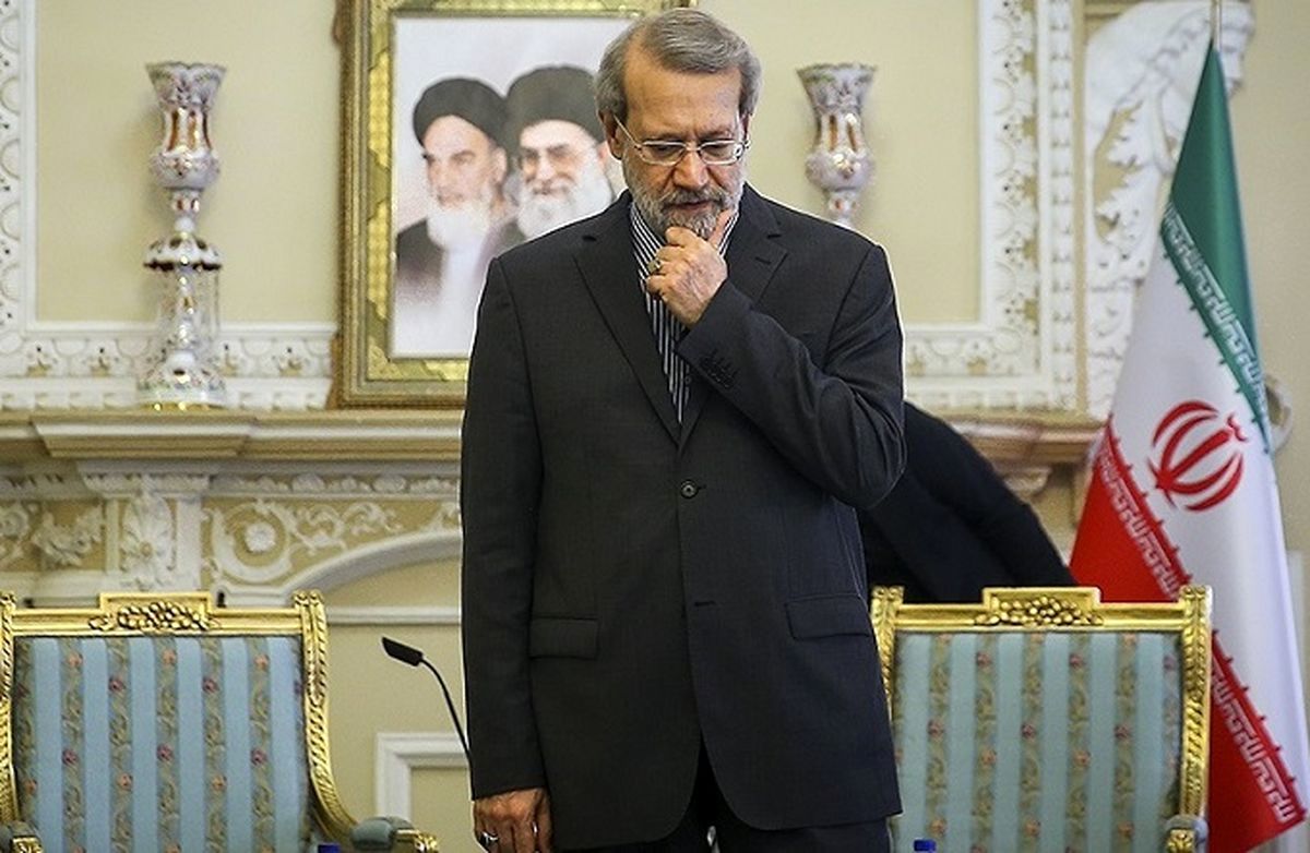 یک توصیه مهم به علی لاریجانی/ برای انتخابات ریاست جمهوری کاندید شوید