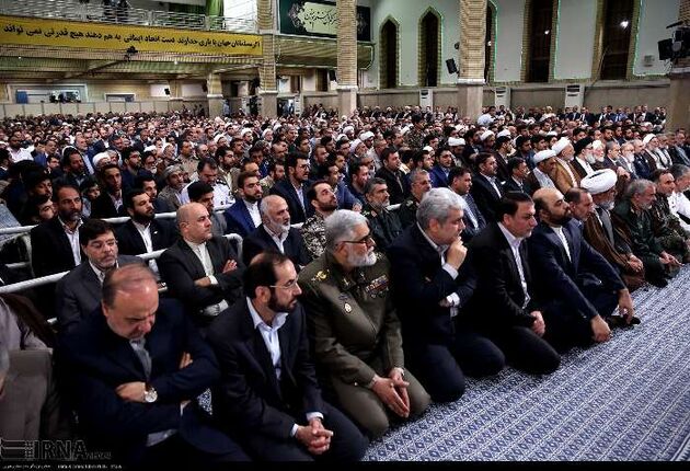 دیدار رهبری و مسئولان