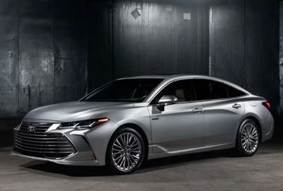 اثر افزایش قیمت دلار در بازار خودرو | پورحسنی: خریداران بسیار محتاط شده‌اند | نوسانات ارزی فروکش کند قیمت خودرو پایین می‌آید 3