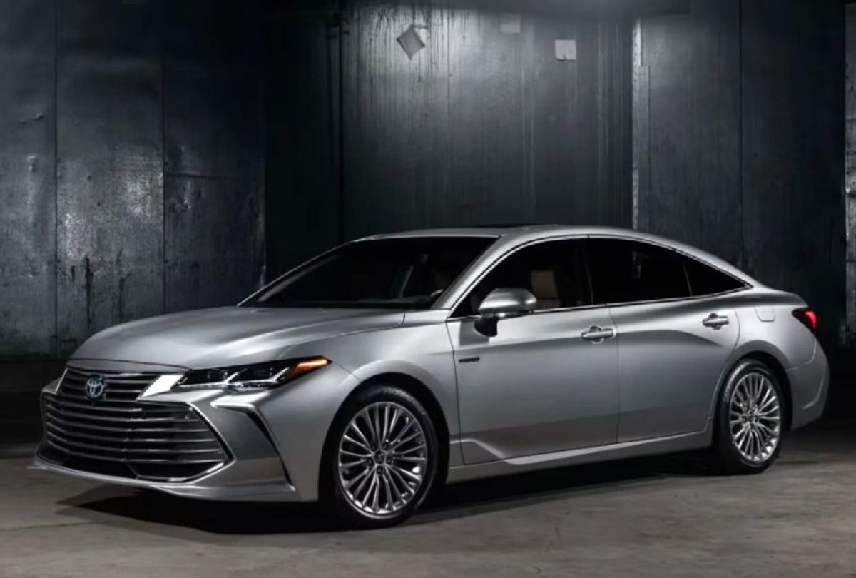 تسلط ژاپنی‌ها بر بازار خودروهای لوکس ایران | خودروهای 9 میلیارد تومانی بازار زیر ذره‌بین+ جدول