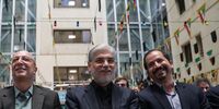 وزارت علوم شلوغ شد؛ از وزیر احمدی‌نژاد تا چهره جنجالی مجلس دهم به صف شدند+ عکس