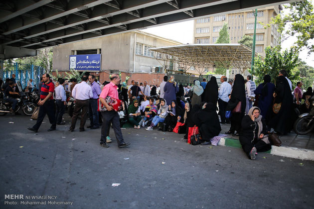 برگزاری کنکور سراسری در دانشگاه امیرکبیر(عکس مهر- محمدحسین مهیمنی)