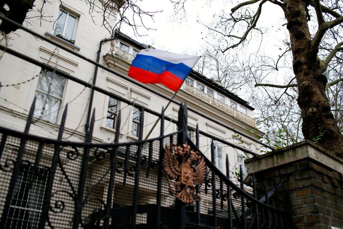 روسیه در دونتسک و لوگانسک سفارت می زند