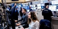 از تهدید پاول تا گفت‌وگو با چین؛ ترامپ فرمان اقتصاد را رها می‌کند؟