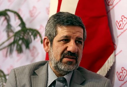 فعال سیاسی اصولگرا: به نظرم احمدی نژاد حصر خانگی خواهد شد