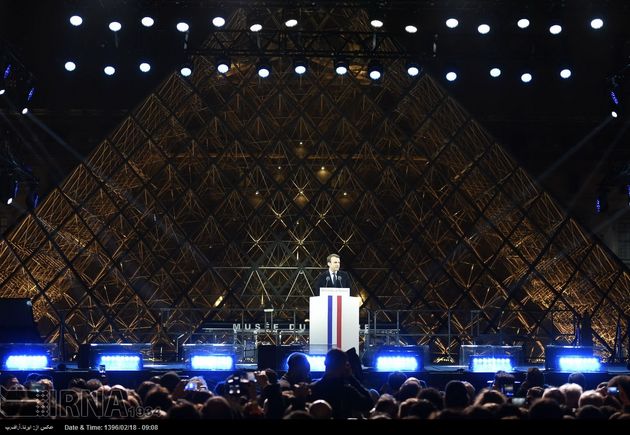 امانوئل ماکرون هشتمین رئیس جمهوری پنجم فرانسه