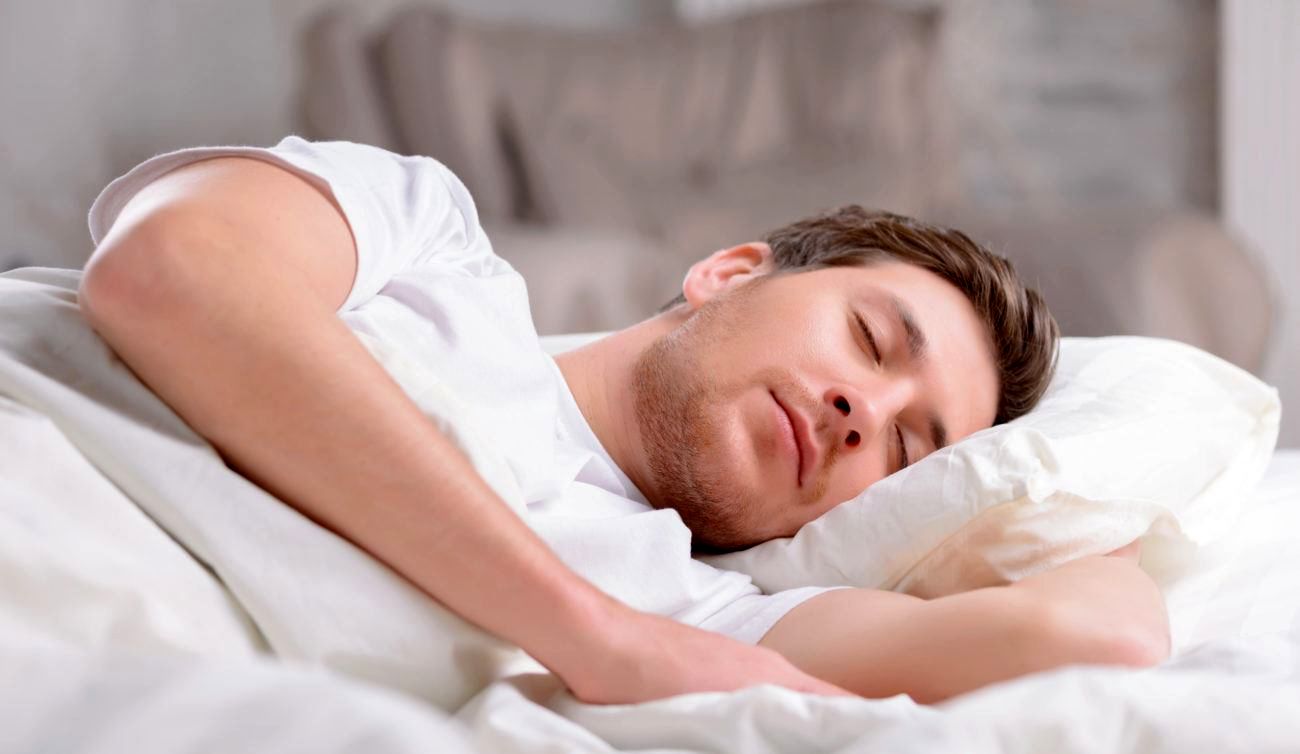 چهار دلیل اصلی که نمی‌گذارد شب‌ها خوب بخوابید