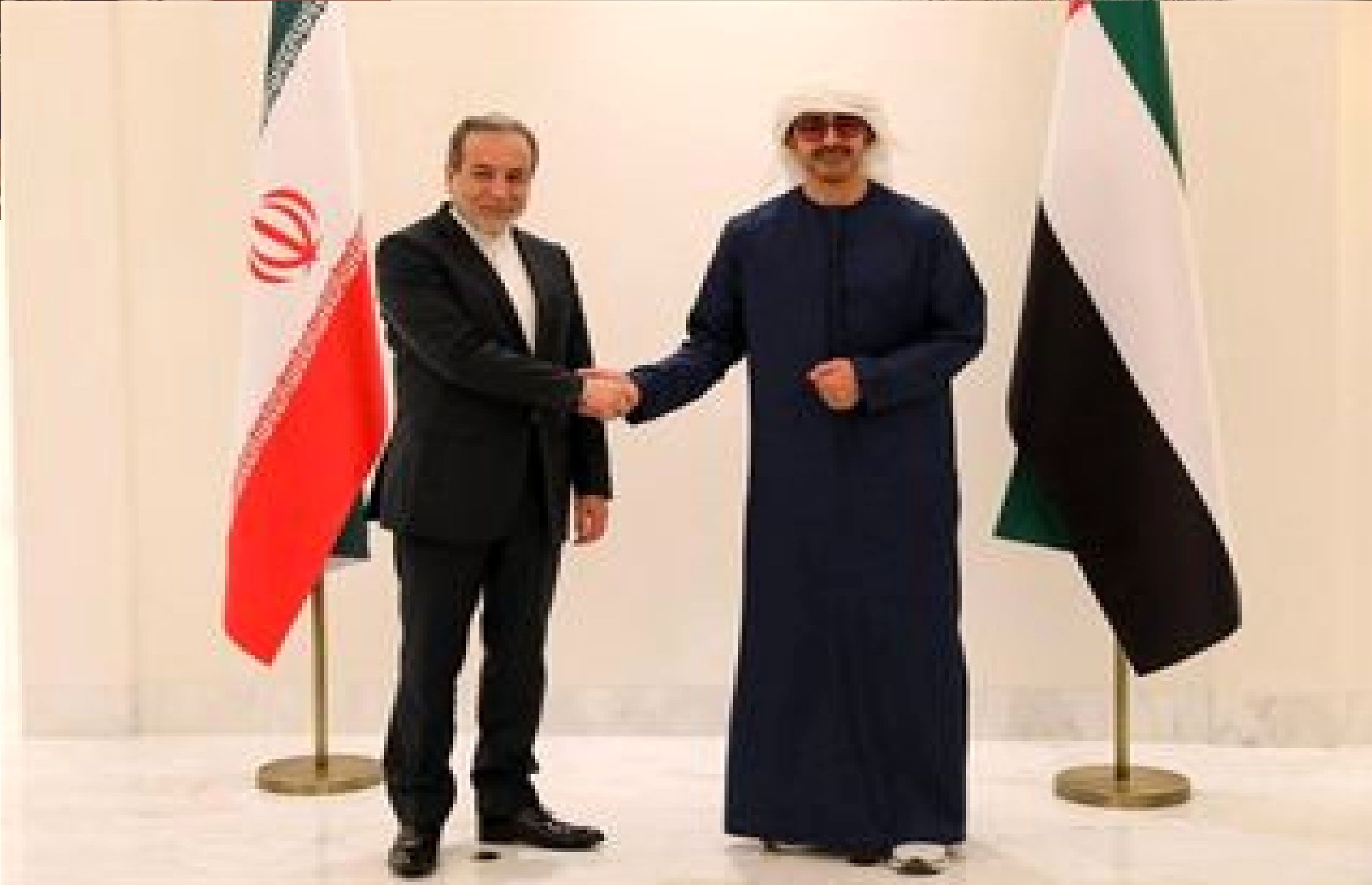 دیدار عراقچی با همتای اماراتی خود در ابوظبی