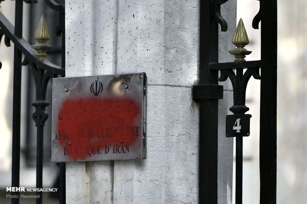حمله کومله به سفارت ایران در پاریس+تصاویر