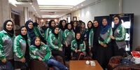 نفیسه روشن اولین لیدرهوادار زن در بازی تیم‌ملی

