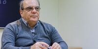 واکنش «عباس عبدی» به اعطای سیم‌کارت بدون فیلتر به خارجی‌ها