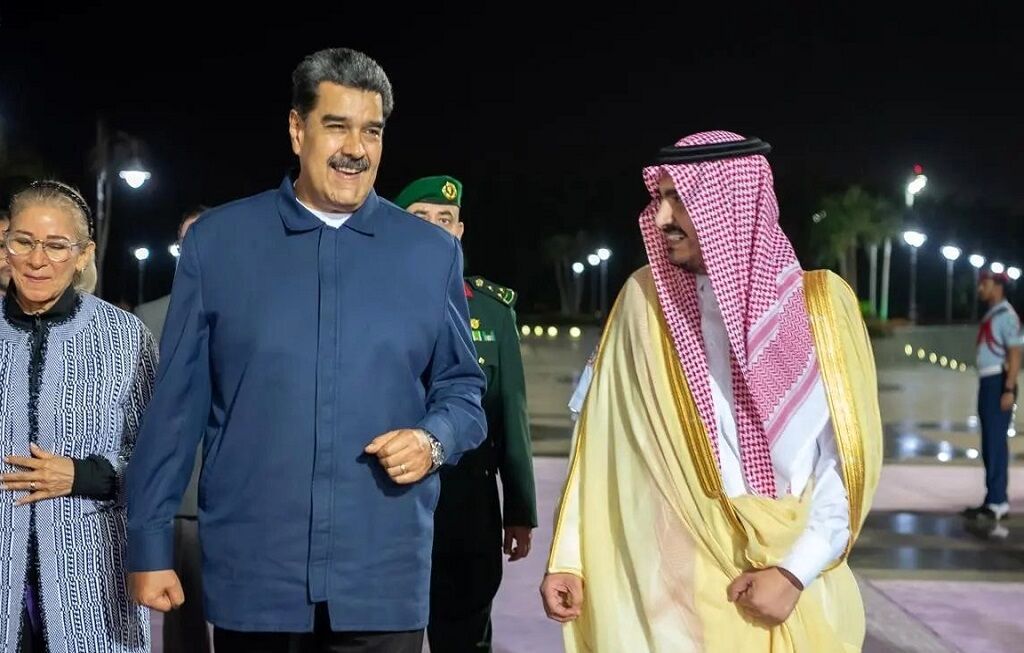 سفر اعلام‌نشده رئیس‌جمهور ونزوئلا به عربستان / ماجرا چیست؟