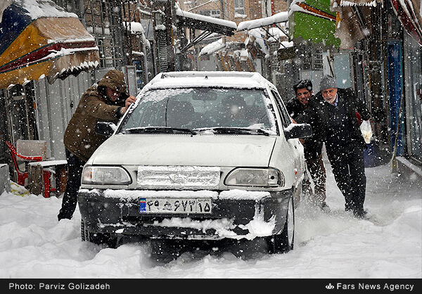 بارش سنگین برف در اهر
