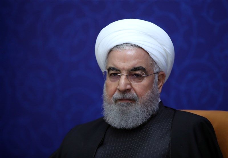 بارش شدید باران هنگام جلسه هیئت دولت/ روحانی: تا خیلی خیس نشده ایم سخنرانی را تمام کنم!+ فیلم