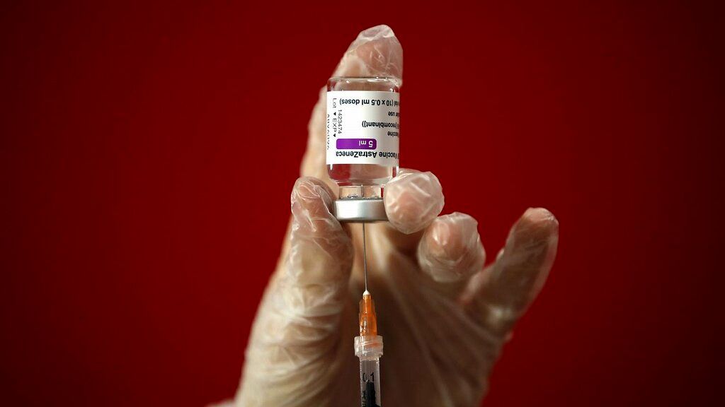 توقف تزریق واکسن آسترازنکا در برخی مراکز/ علت چیست؟