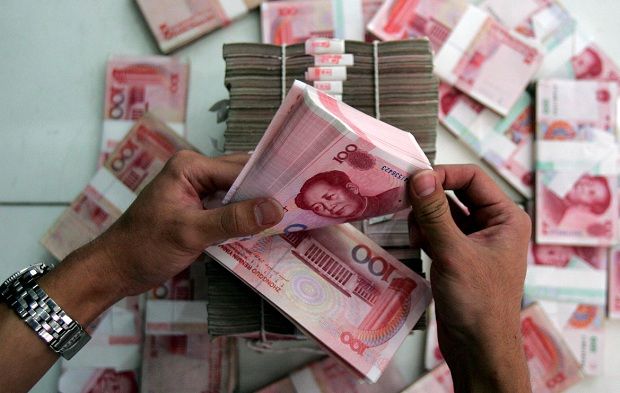 جنگ تجاری چین و آمریکا ارزش یوان را کاهش داد