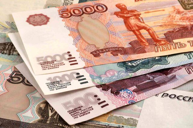 رکوردزنی روبل روسیه در مقابل دلار و یورو