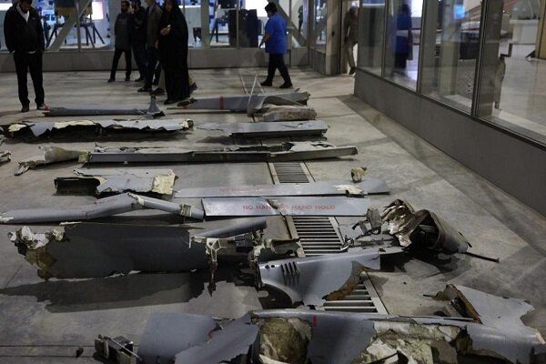 نمایش لاشه پهپادهای اسرائیلی به که توسط سپاه سرنگون شد + تصاویر