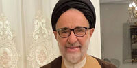 تقدیم یک لوح به سید محمد خاتمی به مناسبت تولدش