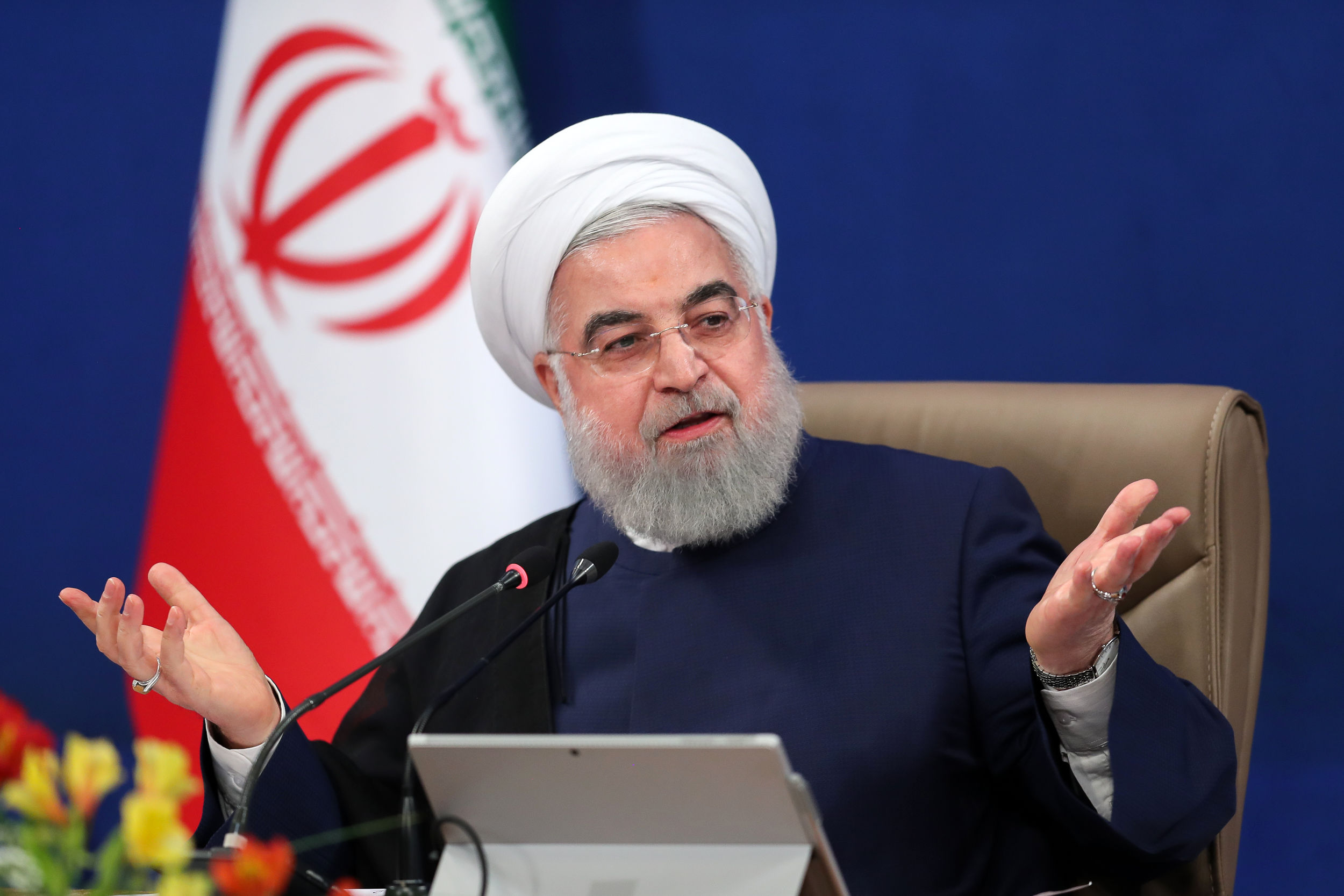 روحانی دستور داد؛ اجرای محدویت ها به صورت نقطه ای و غیر یکپارچه در استان‌ها