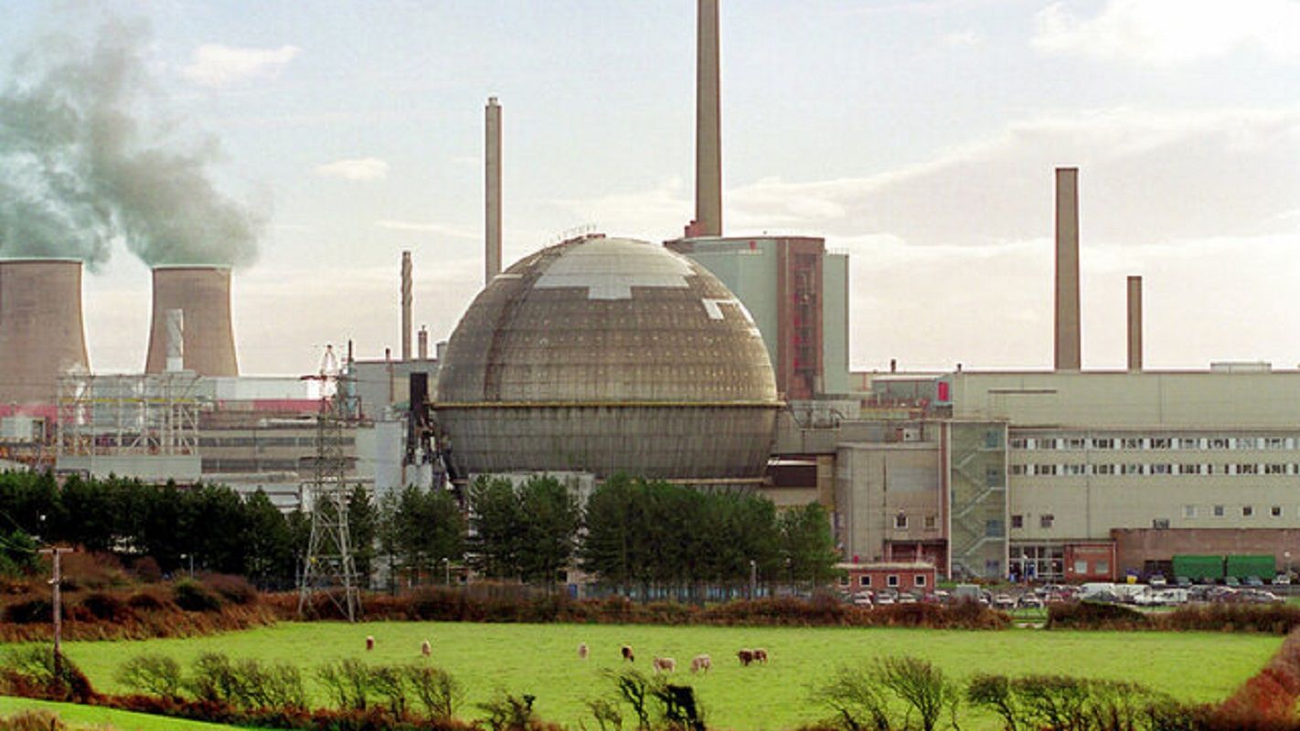 پرده برداری گاردین از نشت خطرناک‌ترین سایت هسته‌ای اروپا 
