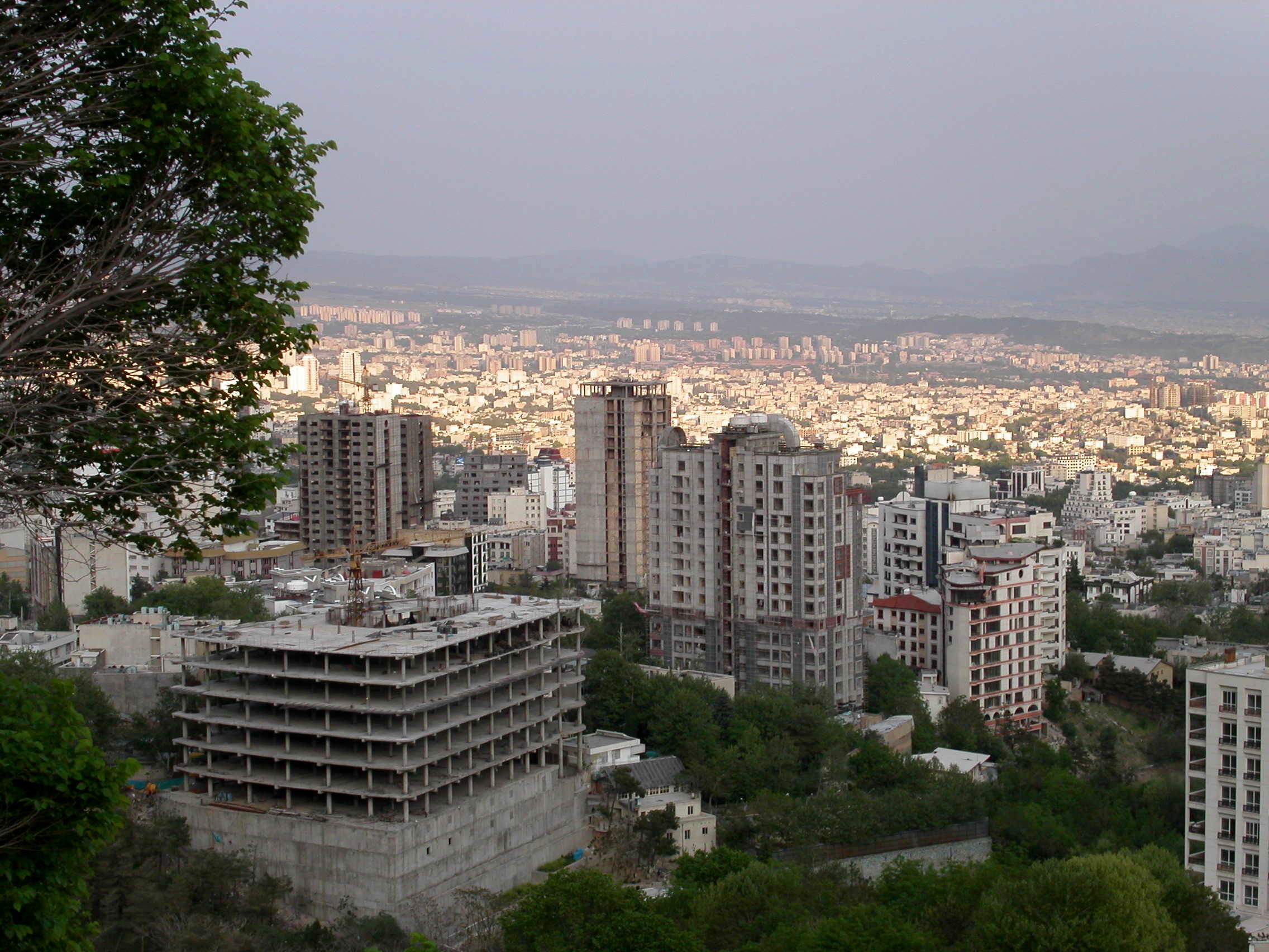 3 سناریور پیش روی بازار مسکن/ چرا با وجود قفل‌شدگی معاملات، قیمت‌ها رو به افزایش است؟