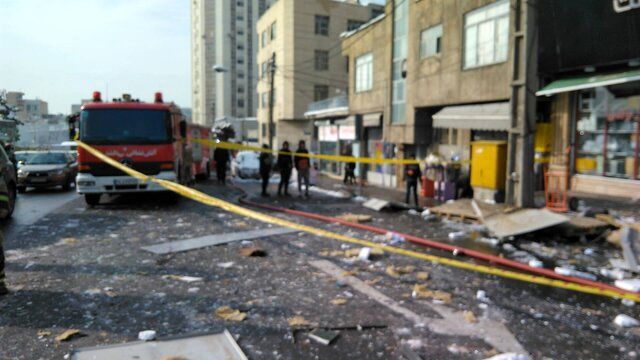انفجار یک رستوران در خیابان ستارخان/ علت چه بود؟+ تصاویر