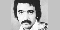 خواننده‌ای که ۱۷ سال پیش دِق کرد و مُرد! 
