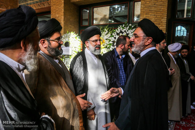 تصاویر مراسم ختم همسر آیت الله علم الهدی