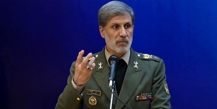 پاسخ وزیر دفاع کشور به همتای انگلیسی درباره طلب ایران
