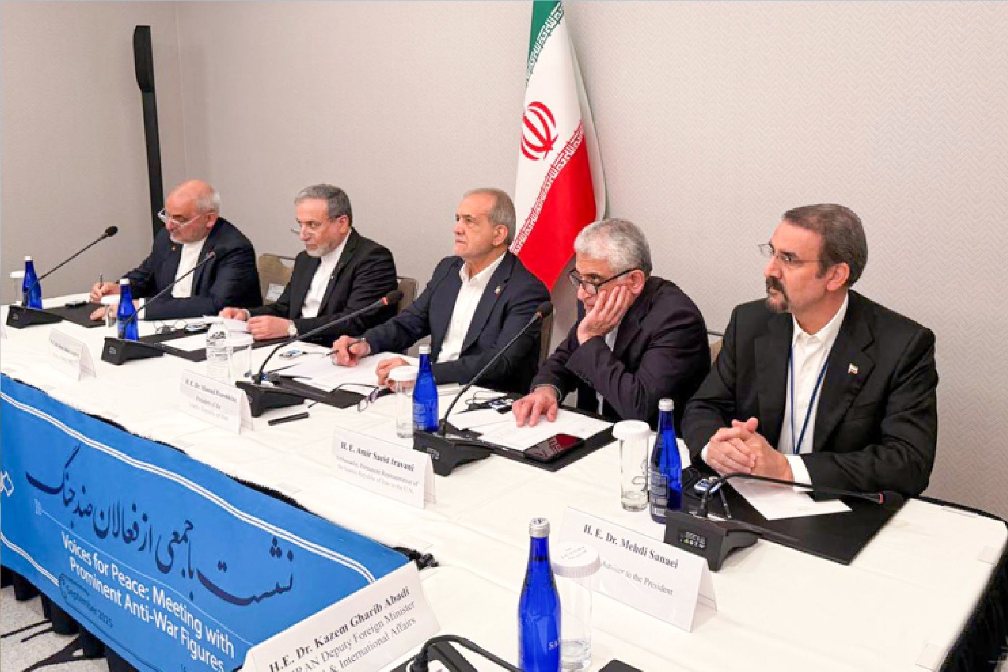 پزشکیان: بازگشت تحریم‌ها ناخوشایند است، اما پایان راه نیست / در برابر آنها تسلیم نمی‌شویم