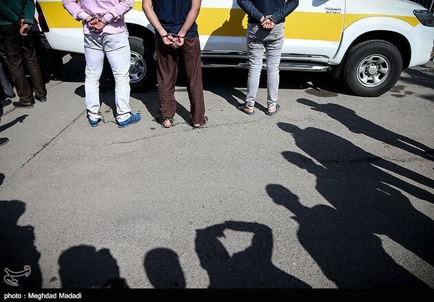 دستگیری سارقان خودرو حمل پول بانک پاسارگاد