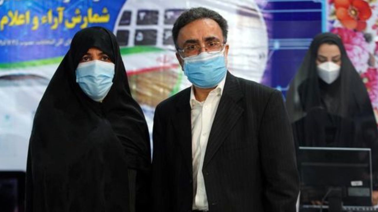 حمله هکری هماهنگ به صفحات اجتماعی اصلاح‌طلبان/ اینستاگرام تاجزاده هم از دسترس خارج شد