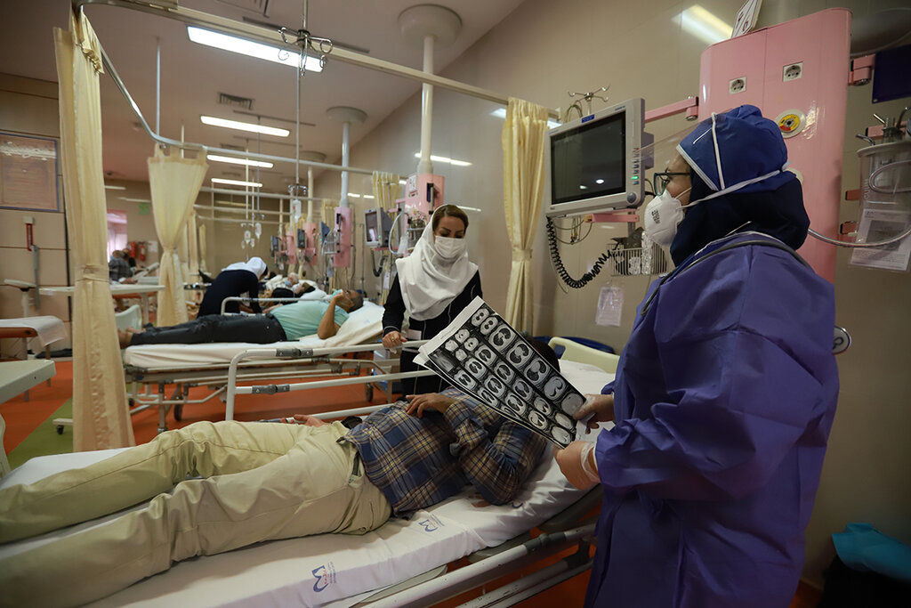 افزایش چشمگیر مبتلایان کرونایی در کشور/ آماده‌باش بیمارستان‌ها و کادر درمان