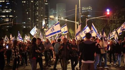 تظاهرات اسرائیلی‌ها علیه نتانیاهو به خشونت کشیده شد+ فیلم