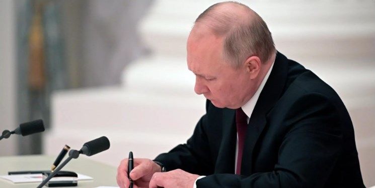 پوتین یک قانون جدید در روسیه را امضا کرد