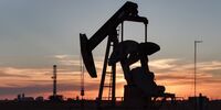 کاهش 9 درصدی قیمت نفت با اعلام خبر باز بودن تنگه هرمز | تقویت امیدها نسبت به پایان بحران در خاورمیانه