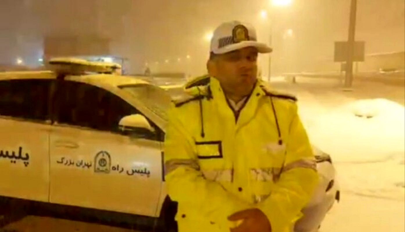 هشدار جدی به مسافران شمال/ برف سنگین در آزادراه تهران - شمال