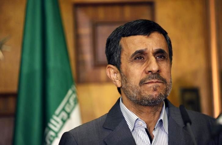 احمدی‌نژاد به بیت رهبری رفت+عکس