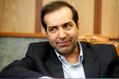 تجلیل بی‌سابقه مدیر دولت روحانی از محمد مخبر+ عکس