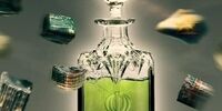 ما شیشه عطریم ، بگویید به سنگ 