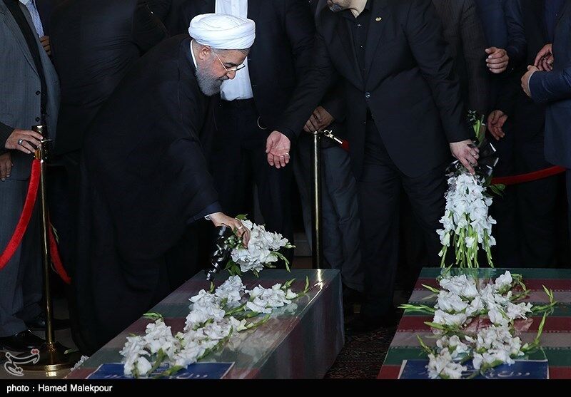 رئیس جمهوری : اقدام تروریستی تهران انتقام از دموکراسی است