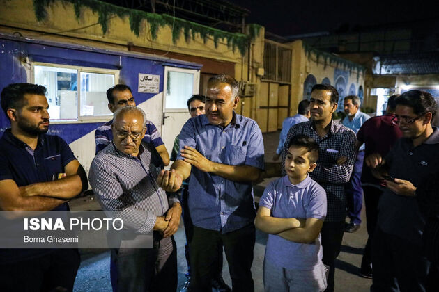 شبمانی کسبه پلاسکو برای جلوگیری از سرقت