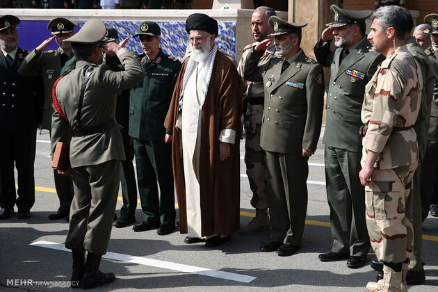 مراسم مشترک دانش‌آموختگی دانشجویان دانشگاه‌های افسری ارتش
