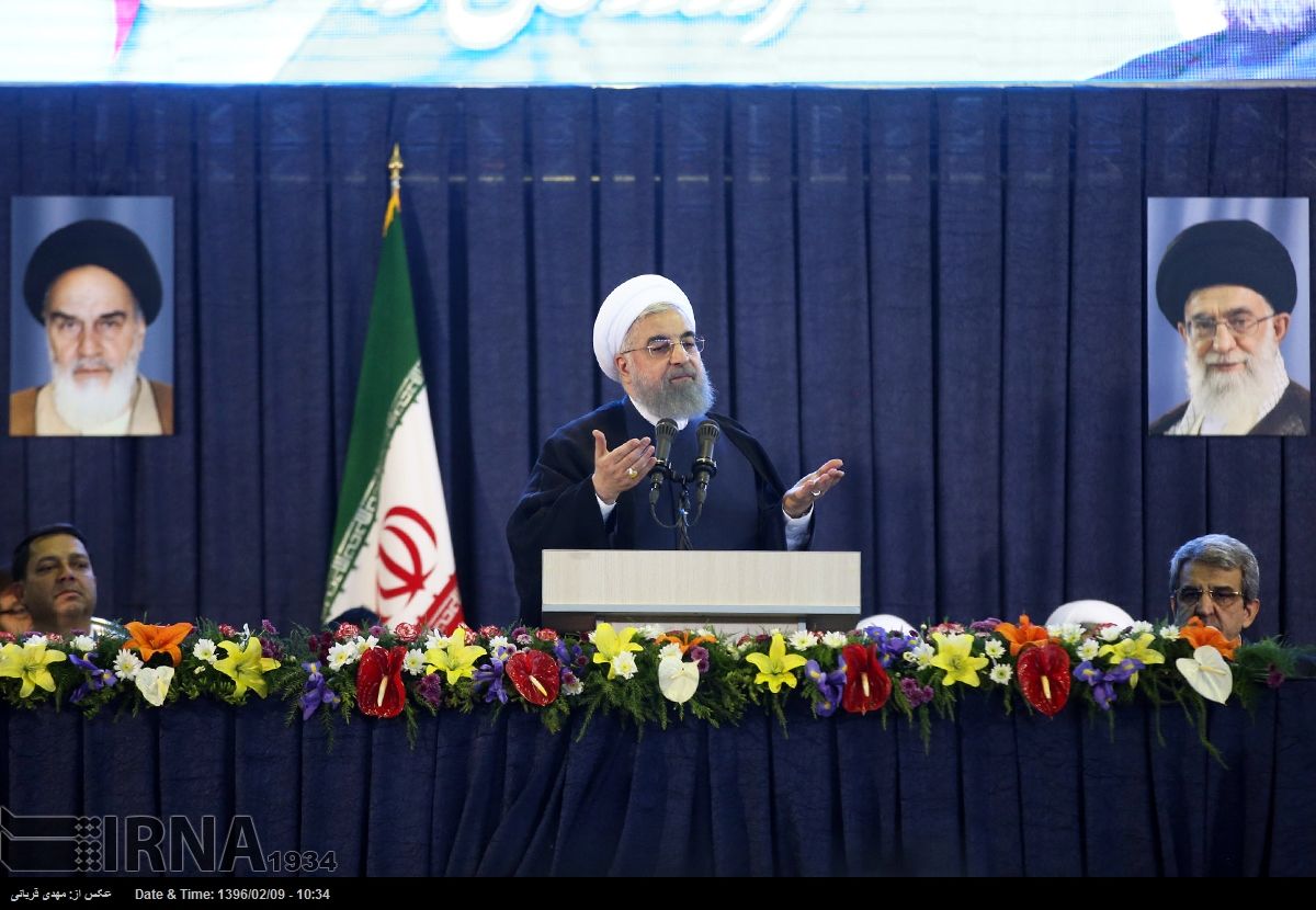 روحانی : در این انتخابات با دو رویکرد «عمل» و «شعار» مواجهیم