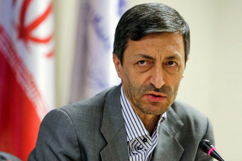 پرویز فتاح: ملک ۱۸۰۰ متری در دست احمدی نژاد است/ حریف نیروهای مسلح نمی شویم