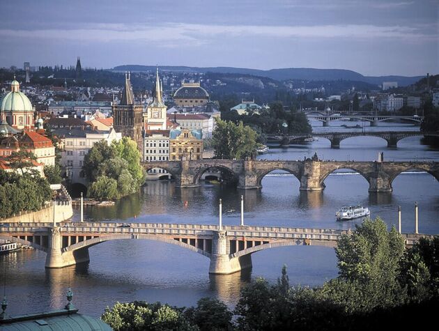 prague-bridges-most-beautiful-cities