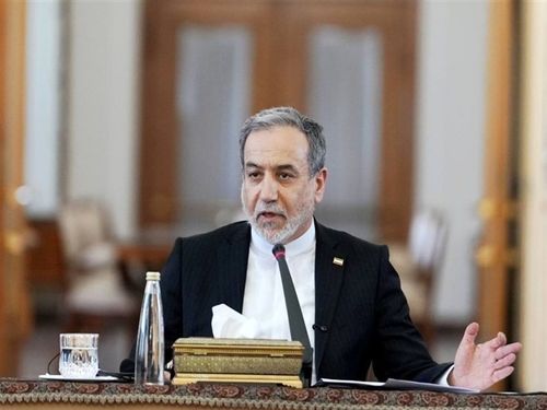 خبر مهم عراقچی از مذاکرات نیروهای نظامی و دریایی ایران و عمان درباره تنگه هرمز