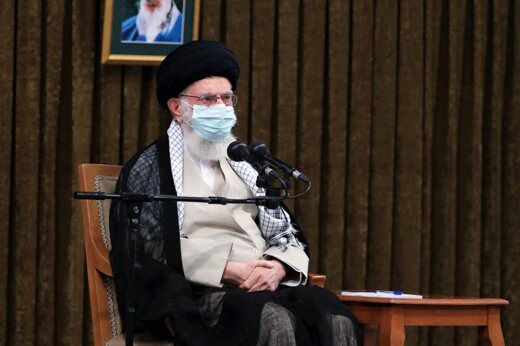 خسته نباشید رهبر انقلاب به حسن روحانی و اعضای هیات دولت
